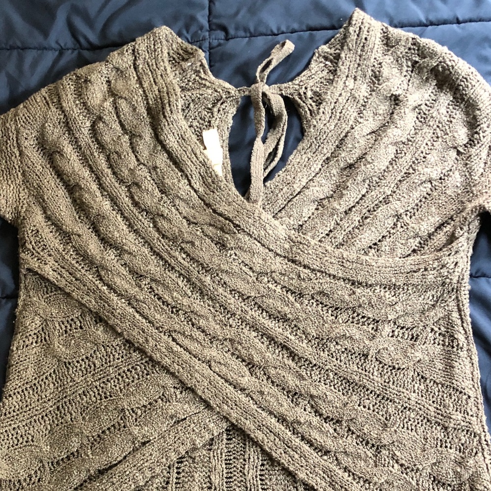 Elegant V-Neck Cable Knit Sweater - Taupe
